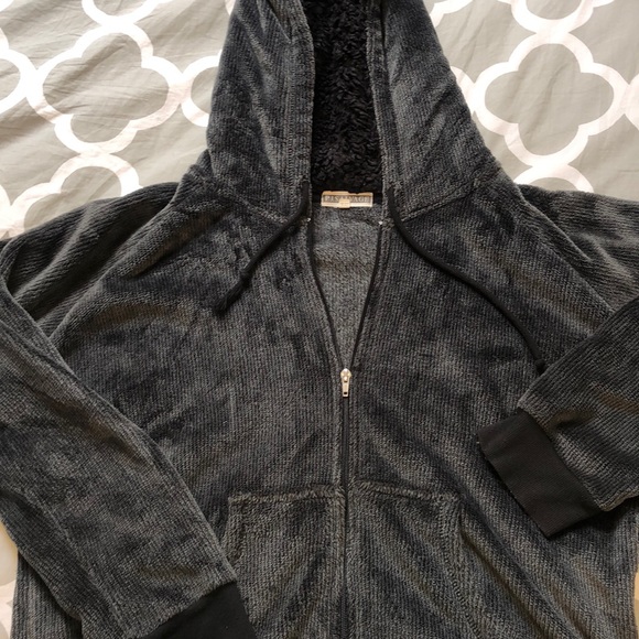 Fuzzy sweatshirt - Picture 1 of 1